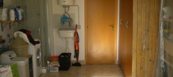 2 bedrooms House in Santa Maria a Monte, Italy No. 253345 7