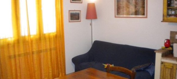 2 bedrooms House in Santa Maria a Monte, Italy No. 253345 2