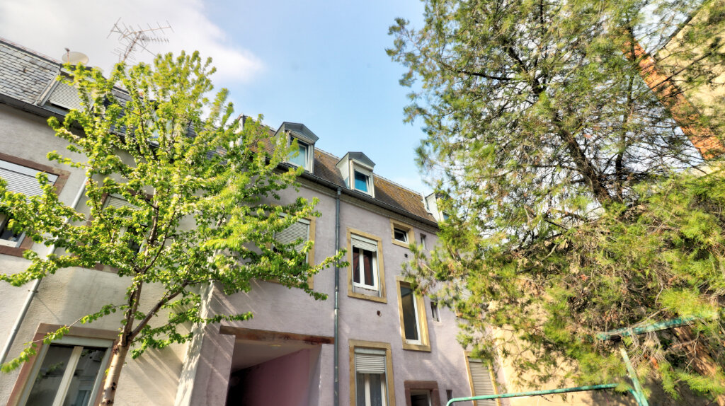 5 bedrooms Building in Mulhouse, France No. 257734