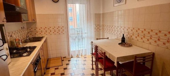 3-salle Appartement à Carpi, Italy No. 221370 18