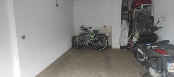 22m² Garage in Pescara, Italy No. 310945 2
