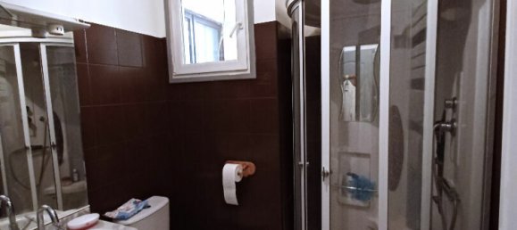 3 bedrooms House in Ivry-sur-Seine, France No. 121443 4