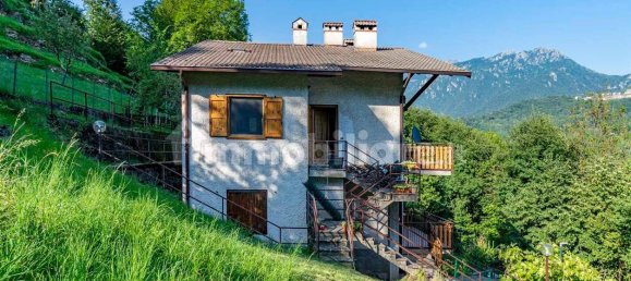 2 bedrooms Apartment in Algua, Italy No. 365450 3