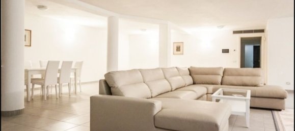 6 bedrooms Villa in Forte dei Marmi, Italy No. 72055 4