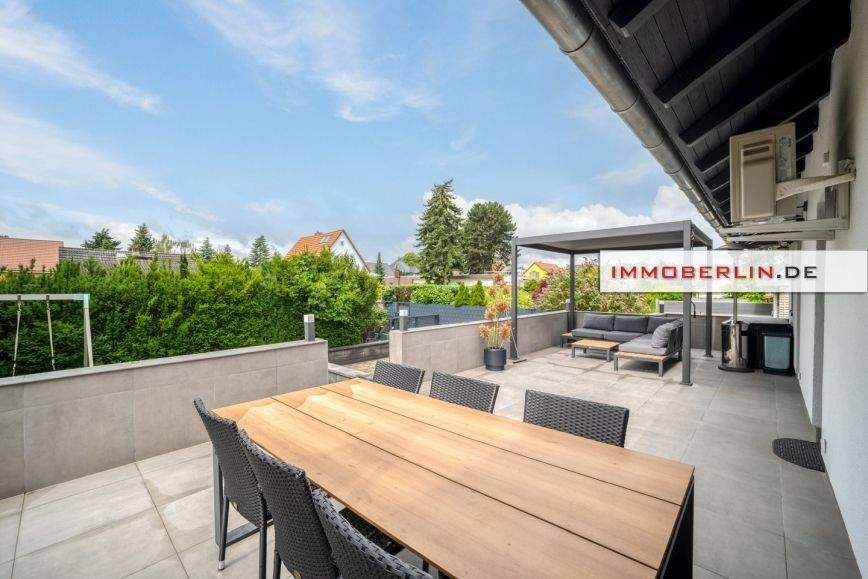 5 rooms House in Rudow, Germany No. 277817