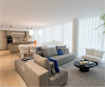 3 bedrooms Apartment in Lisbon, Portugal No. 12058