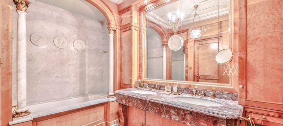 4 bedrooms Apartment in Paris, France No. 148540 14