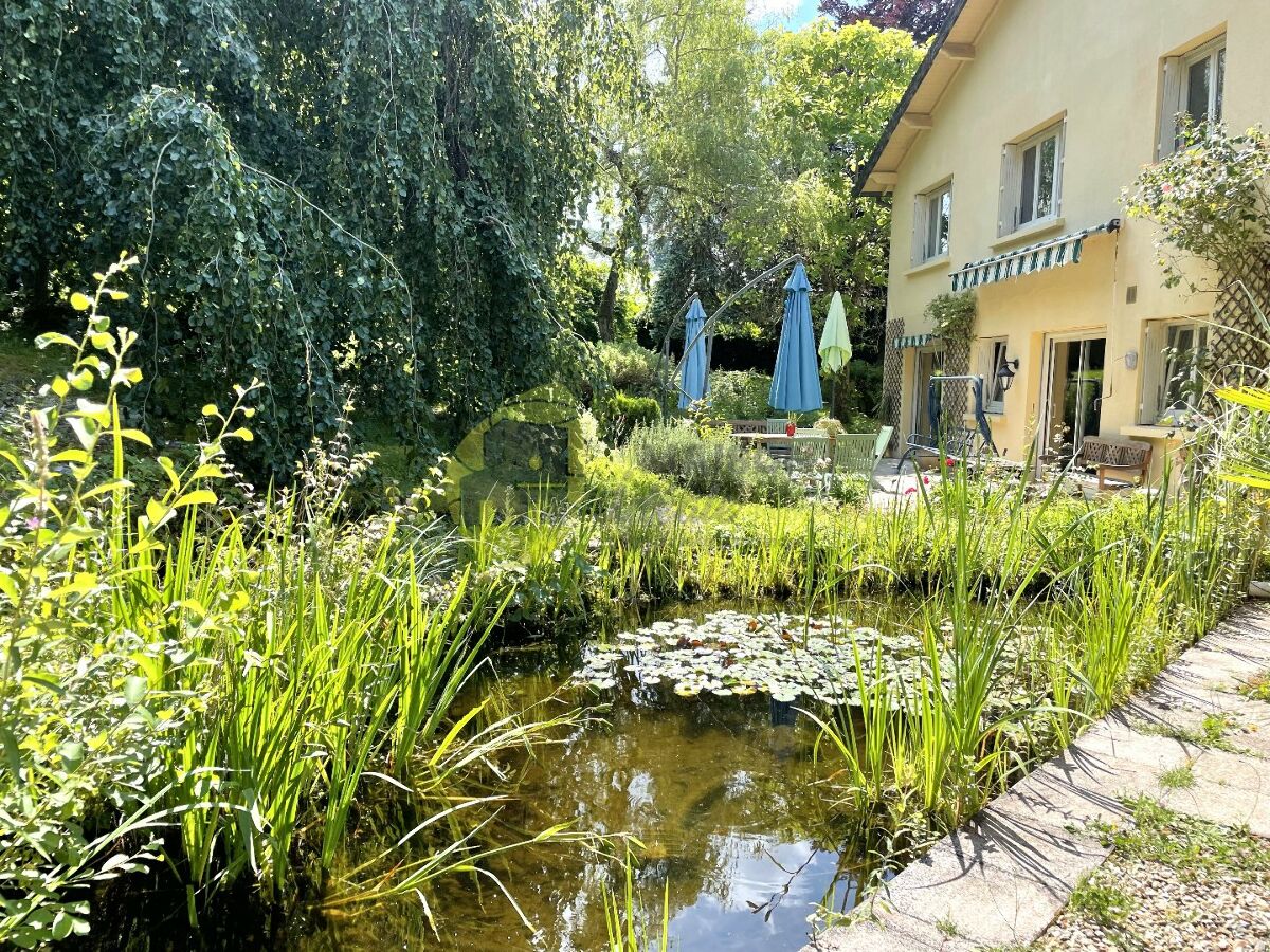 Casa T10 em Saint-Amand-Montrond, France N.º 158662