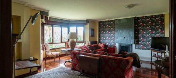 5 bedrooms House in Torrelavega, Spain No. 135378 7