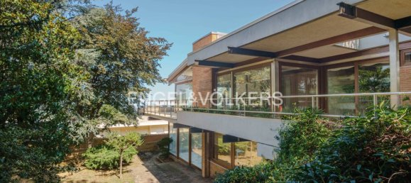 6 bedrooms Villa in Guardiagrele, Italy No. 351252 4
