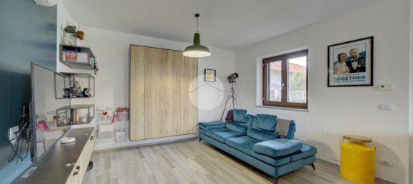 4 rooms Apartment in Rivoli, Italy No. 234438 10