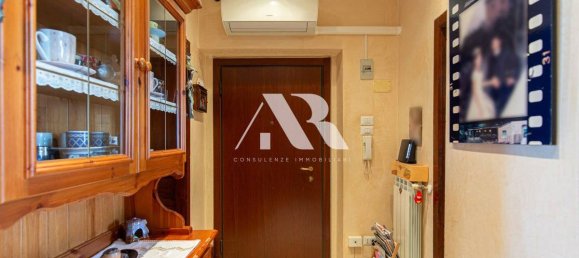 3 bedrooms Apartment in Verona, Italy No. 297751 3