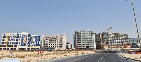 Edificio en Dubai, UAE 23226 m² No. 8985 2