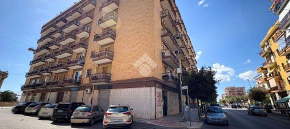 3 bedrooms Apartment in Manfredonia, Italy No. 337182 7