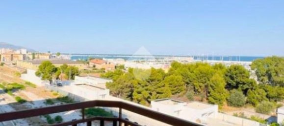 3 bedrooms Apartment in Manfredonia, Italy No. 337182 17