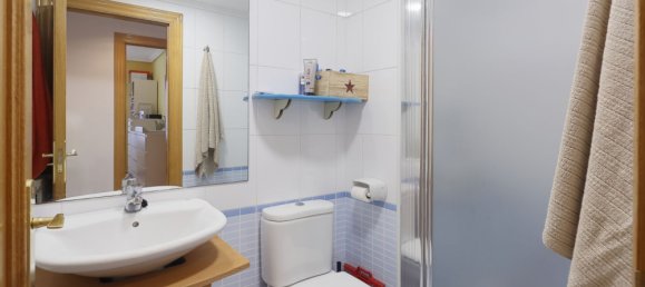 Apartamento de 2 dormitorios en Gijón, Spain No. 177476 15