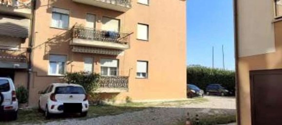 Квартира с 5 комнатами в Тревизо, Италия № 212823 3