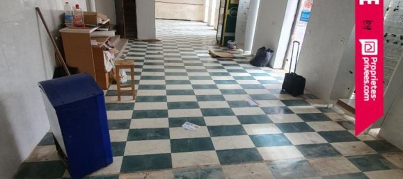 Apartamento de 10 dormitorios en Hirson, France No. 261093 2