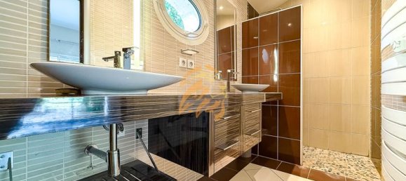 4 bedrooms House in Charente, France No. 306168 7