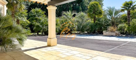 4 bedrooms House in Charente, France No. 306168 3