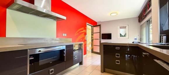 4 bedrooms House in Charente, France No. 306168 5