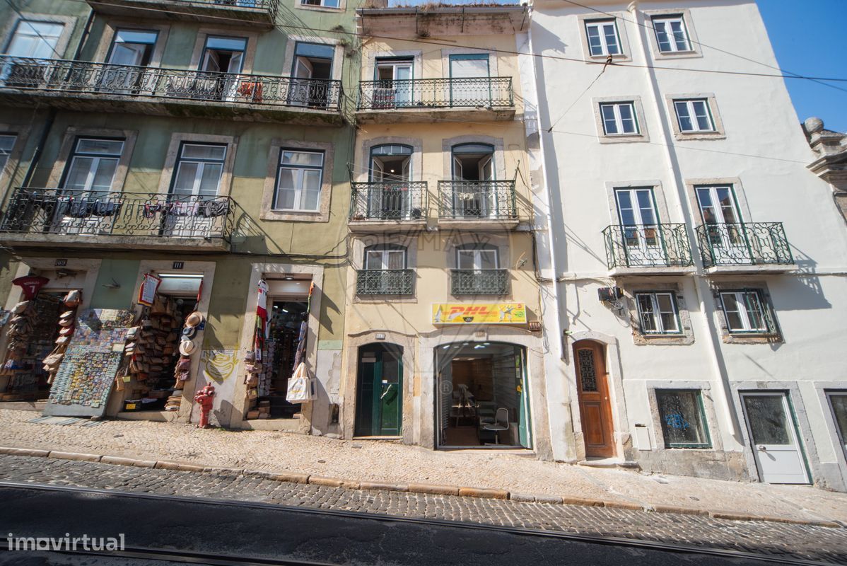 9 chambres Bâtiment à Lisbon, Portugal No. 309408