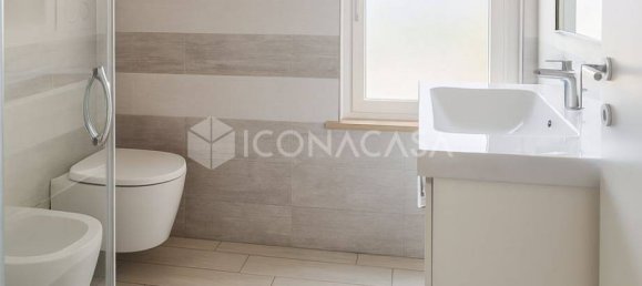 3 rooms Apartment in Francavilla al Mare, Italy No. 257793 8