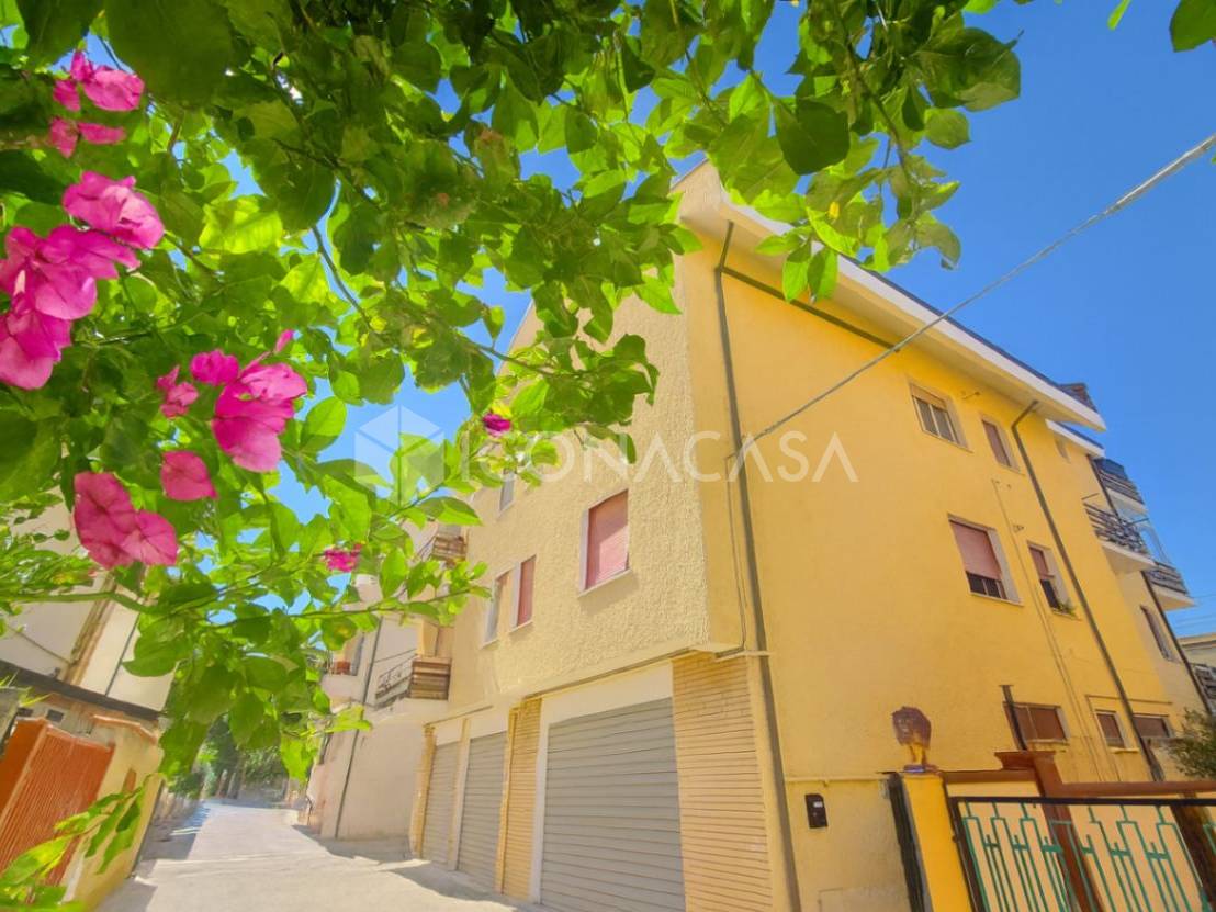 3 rooms Apartment in Francavilla al Mare, Italy No. 257793