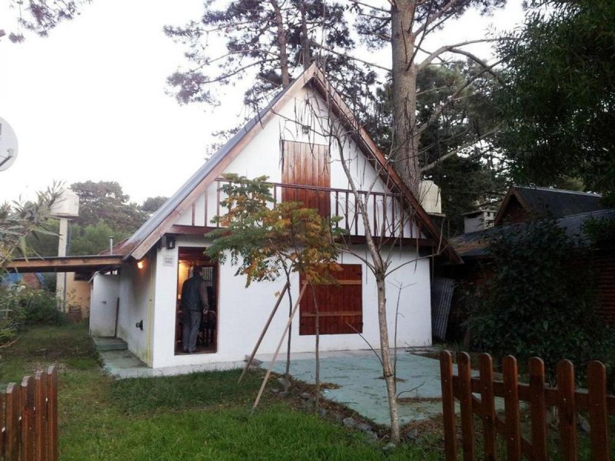 385m² Commercial property in Mar del Plata, Argentina No. 108278