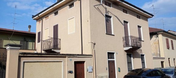 6 rooms Villa in Mede, Italy No. 21589 12