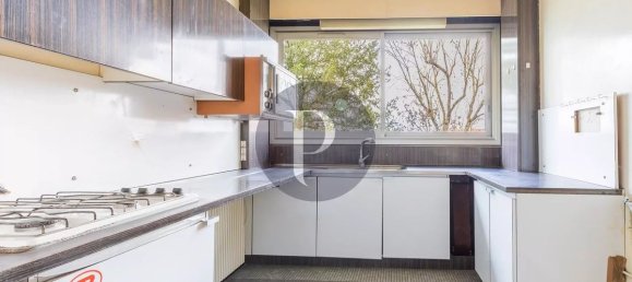 Apartamento T2 em L'Hay-les-Roses, France N.º 182134 9