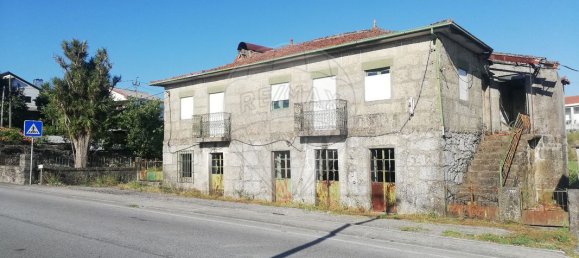 3 bedrooms House in Lousada, Portugal No. 16473 10