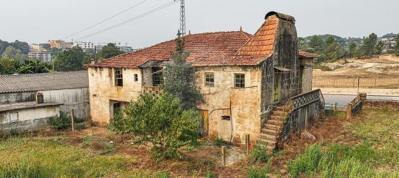 3 bedrooms House in Lousada, Portugal No. 16473 6