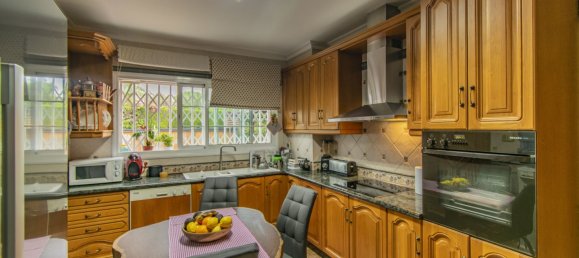 4 bedrooms Villa in Marbella, Spain No. 151599 10