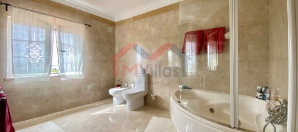 5 Schlafzimmer Haus in Faro, Portugal, Nr. 137064 10