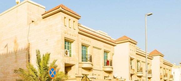 1021.9m² Land in Al Mushrif, UAE No. 5333 2