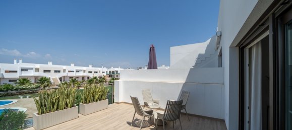 Бунгало с 3 спальнями в Аликанте, Испания № 16487 16