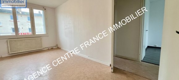 2 chambres Appartement à Bourges, France No. 214966 4