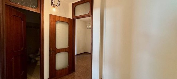 3 bedrooms Apartment in Padua, Italy No. 260387 18