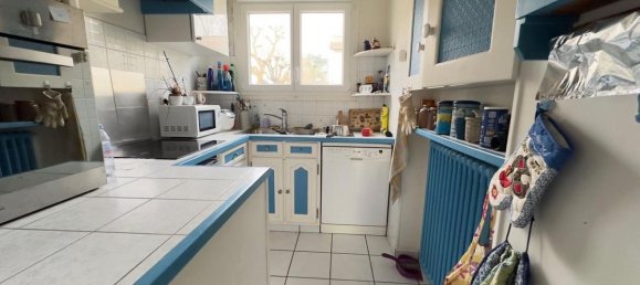 2 bedrooms House in Le Perreux-sur-Marne, France No. 143045 6