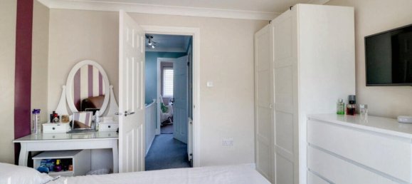 2 bedrooms Commercial property in Tatsfield, United Kingdom No. 4776 10