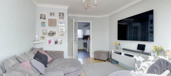 2 bedrooms Commercial property in Tatsfield, United Kingdom No. 4776 5