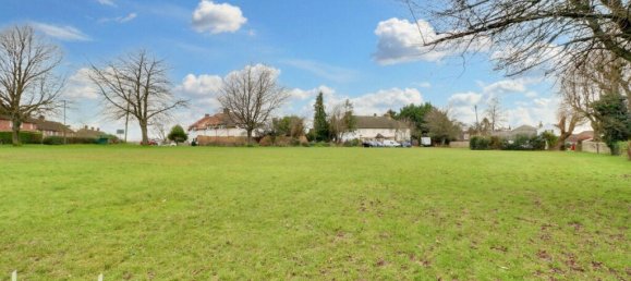 2 bedrooms Commercial property in Tatsfield, United Kingdom No. 4776 2