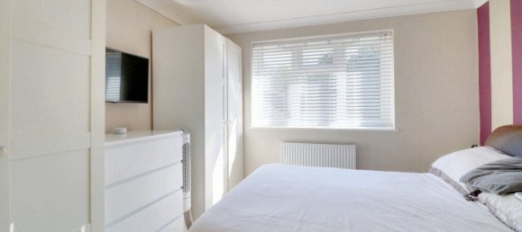 2 bedrooms Commercial property in Tatsfield, United Kingdom No. 4776 11