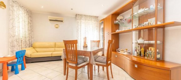 4-salle Appartement à Rome, Italy No. 52707 5