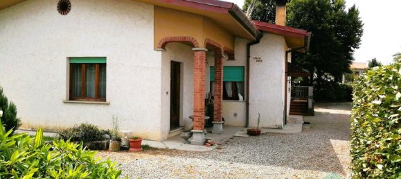 3-salle Maison à Udine, Italy No. 24519 7