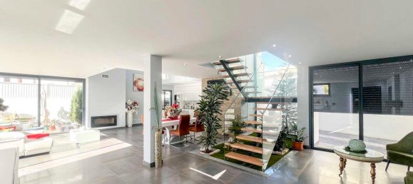 4 Schlafzimmer Villa in Portimao, Portugal, Nr. 115604 9