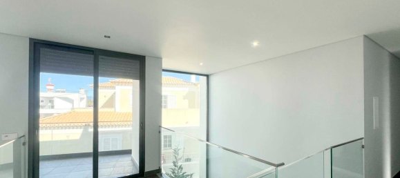 4 Schlafzimmer Villa in Portimao, Portugal, Nr. 115604 50