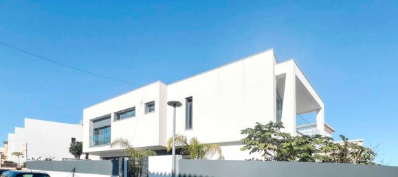 4 Schlafzimmer Villa in Portimao, Portugal, Nr. 115604 5