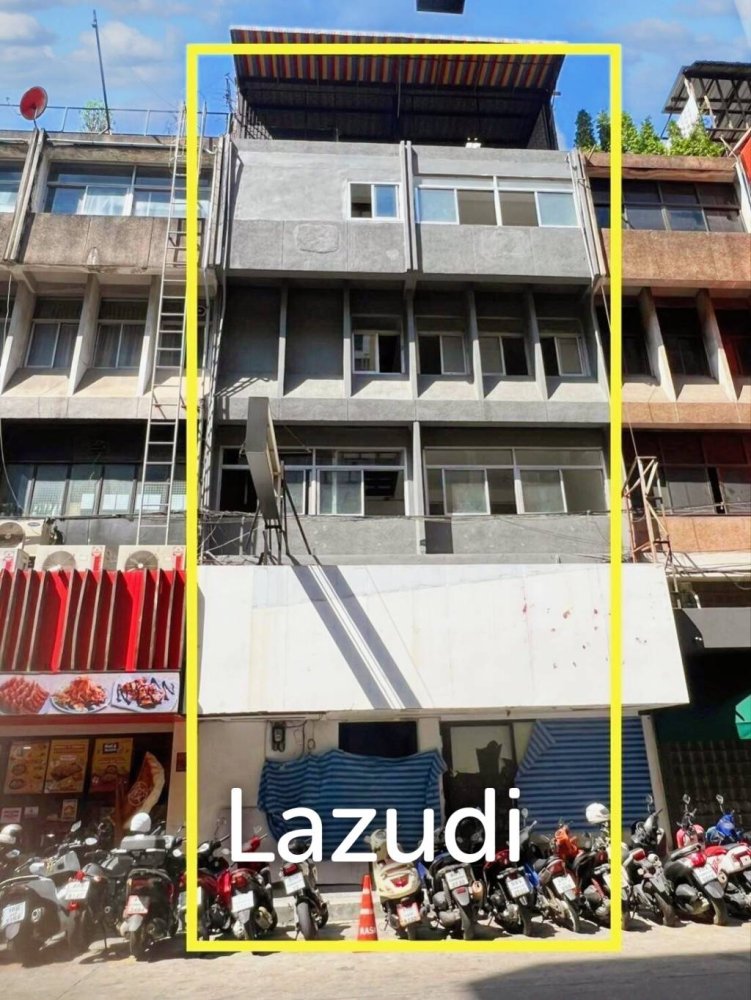 472m² Commercial property in Bangkok, Thailand No. 14177